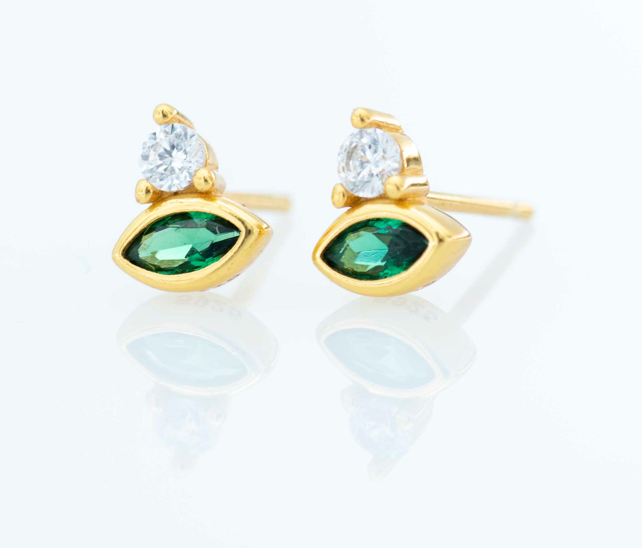 14k Gold-Plated Sterling Silver Solitaire w/ Synthetic Emerald